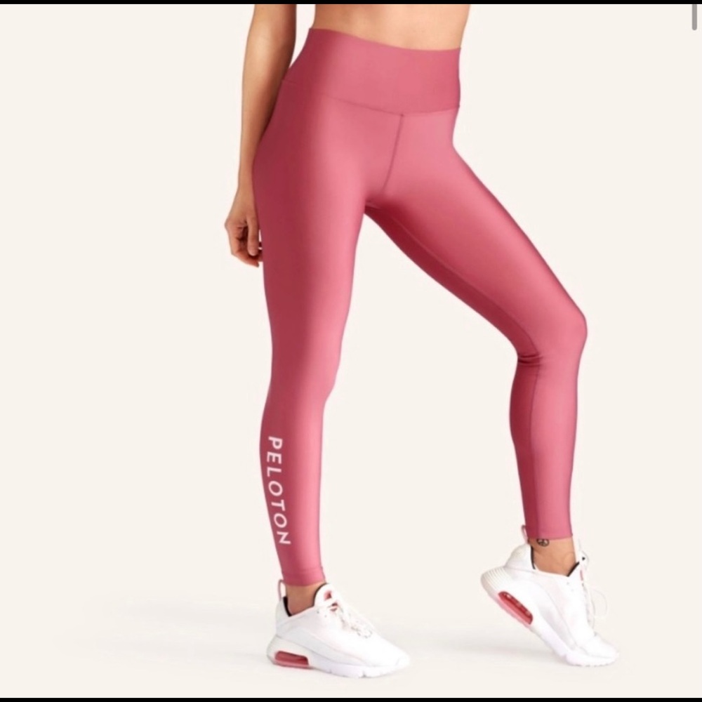 Peloton Solid Flex Show Up Legging